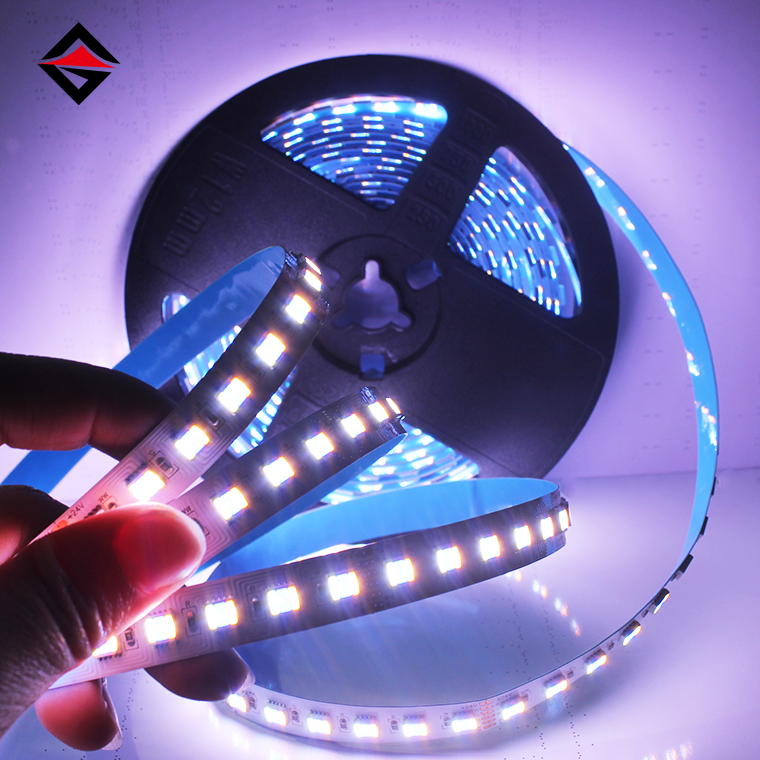 ما هو الجو الذي يخلقه شريط RGBCCT Light؟